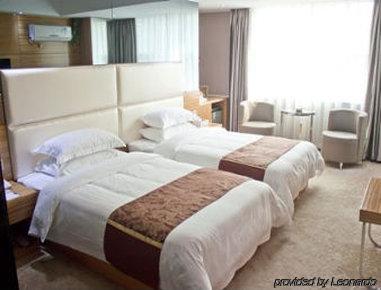 Super 8 Hotel Fuzhou Railway Station West Екстериор снимка